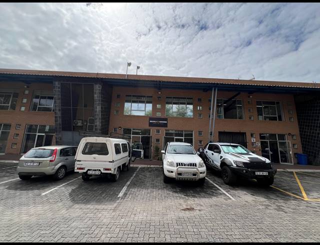 529M² WAREHOUSE TO LET IN STRIJDOMPARK